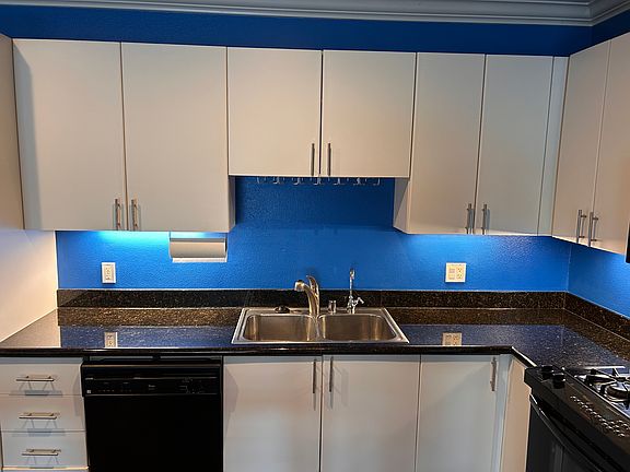 2nd image of 1480 Broadway Unit 2105