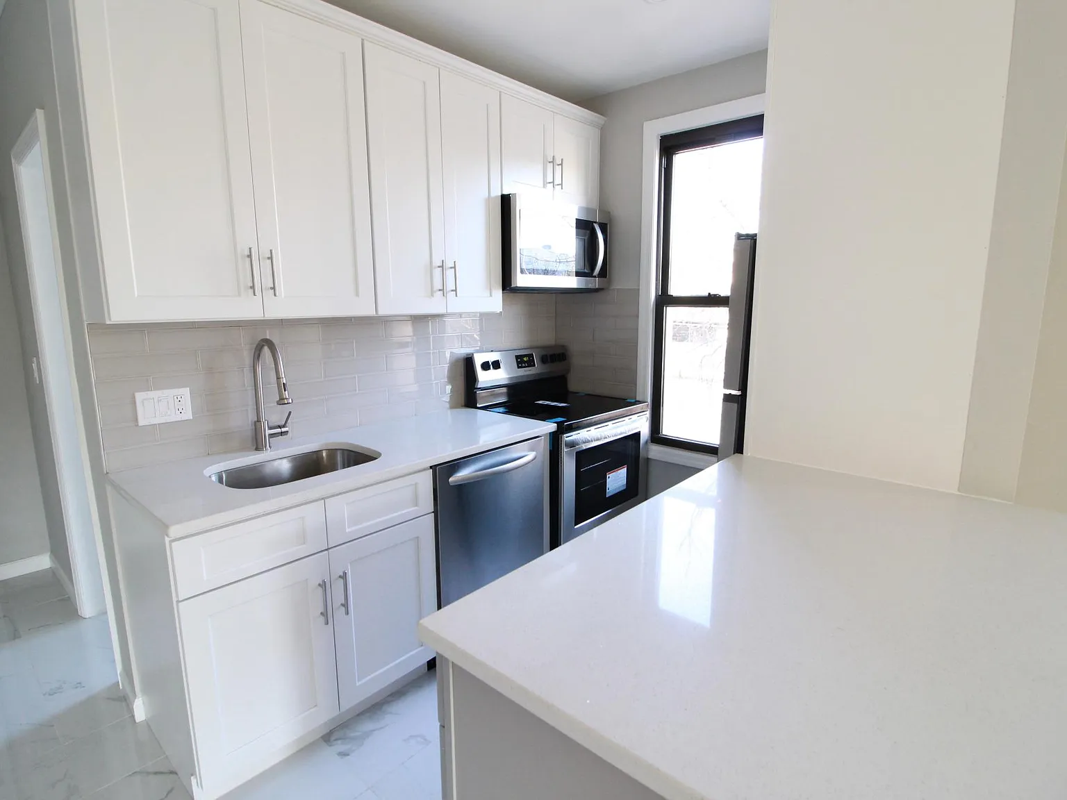 1 bed, $2,795 — Photo 2