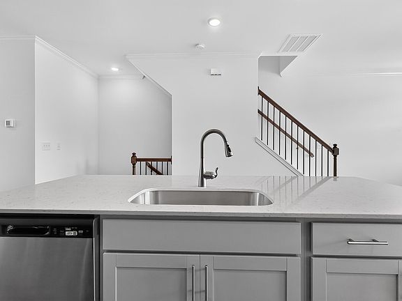 5th image of 342 Diversity Way