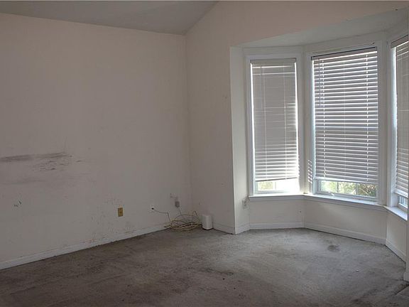 3rd image of 3803 Yorkshire Ct
