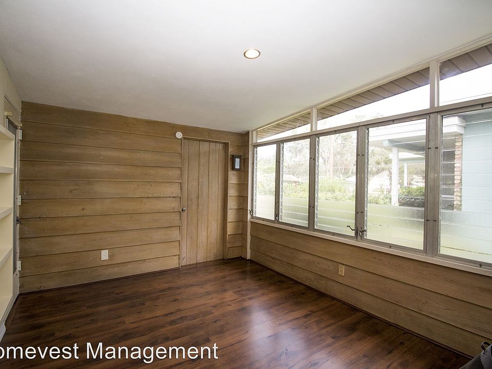 1st image of 1400 Pinehurst Pl