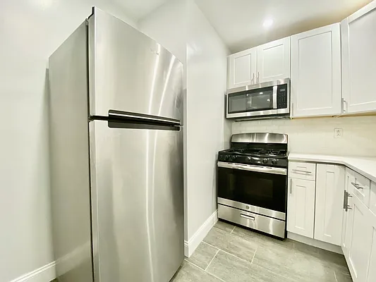 Rented by Compass | media 2