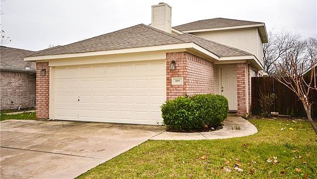 1st image of 809 Forest Oaks Dr