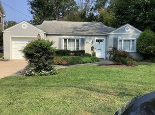 3307 W Coquelin Ter, Chevy Chase, MD 20815