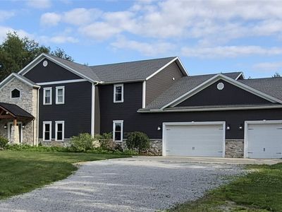 2252 Applegrove St NE, Canton, OH, 44721