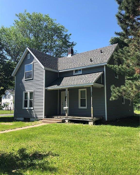 1st image of 221 16th Ave W