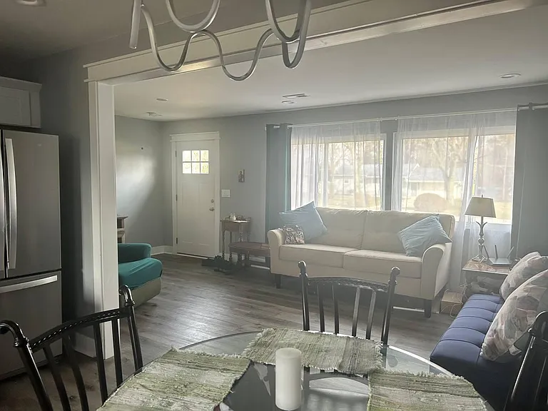 1442 Andrea Dr — Photo 6