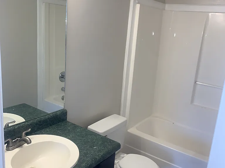 2347 Wellington Cir — Photo 3