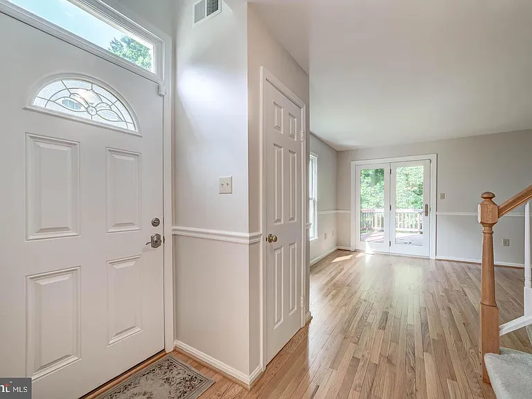 7208 Burton Hill Ct — Photo 6