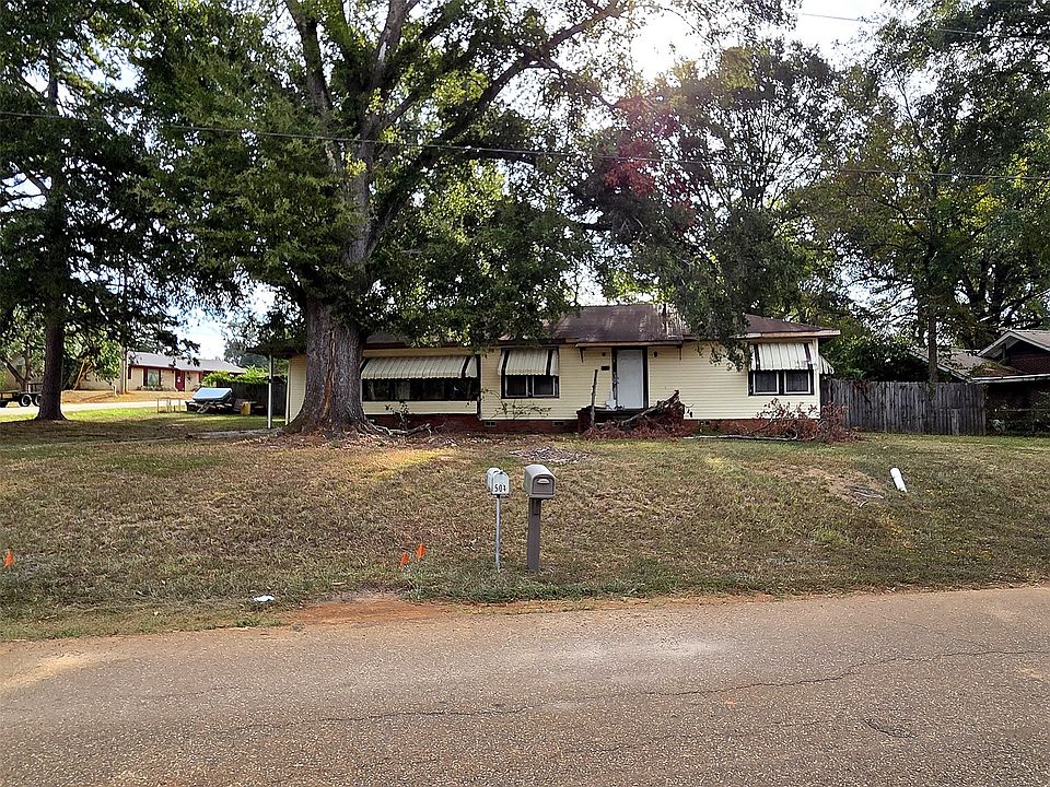 1st image of 501 Jefferson Pl