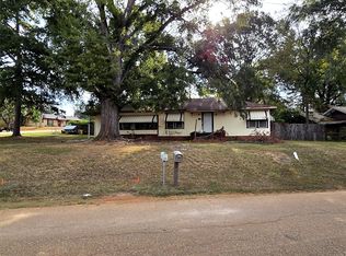 501 Jefferson Pl, Atlanta, TX 75551