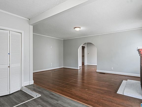 3rd image of 1803 32nd St