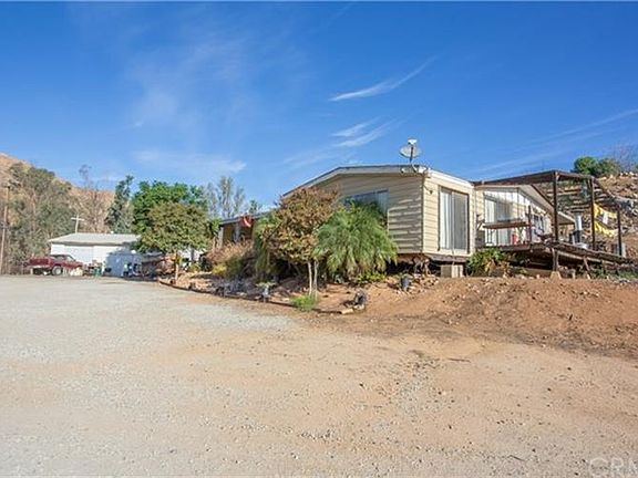 5th image of 28340 11th St