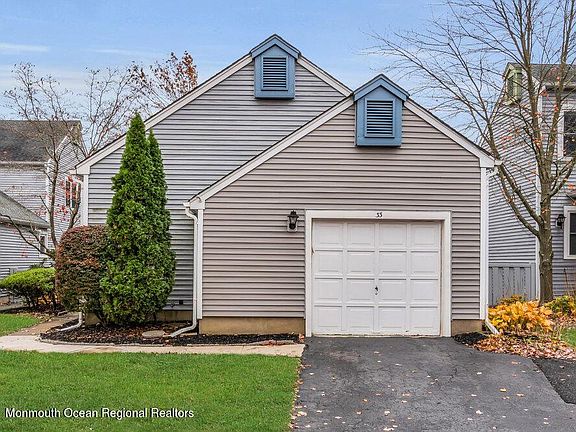 3rd image of 33 Turnberry Cir #102