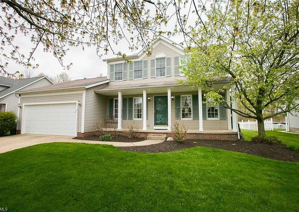 1st image of 915 Norwegian Wood Dr