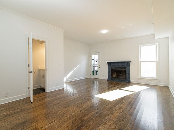 3rd image of 3847 Whitland Ave