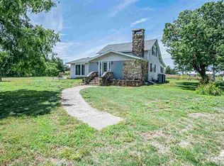 1426 8th Rd, Wakefield, KS 67487