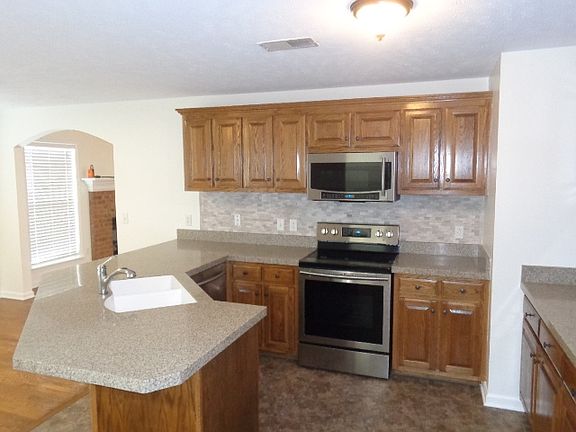 4th image of 399 Meigs Dr