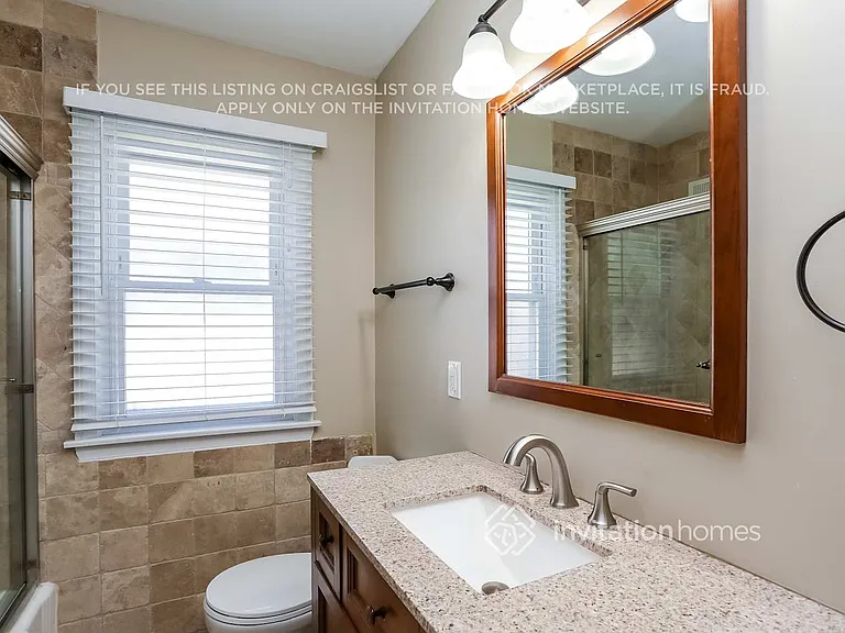 180 S Oakland Grv — Photo 14