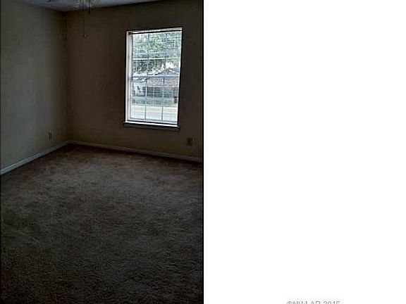 3rd image of 3820 Fairfield Ave #20