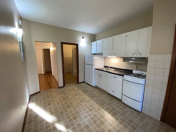 2nd image of 2006-2008 Dupont Ave S #3