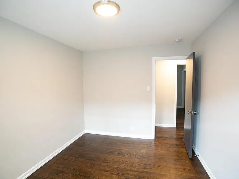 8837 S Talman Ave — Photo 9