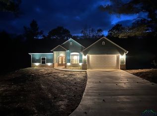 46 County Road 3442, Atlanta, TX 75551