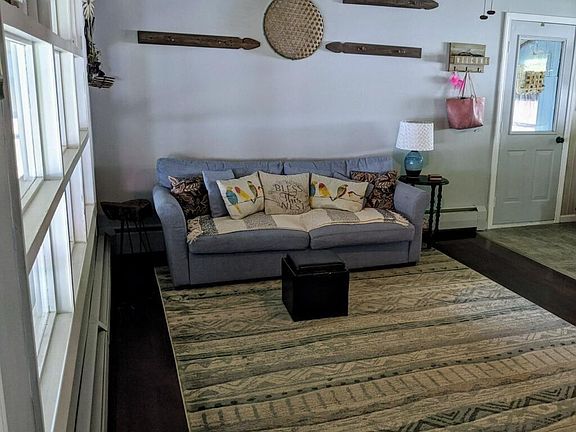 5th image of 4104 Elm St