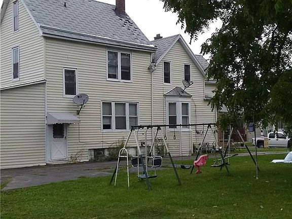 2nd image of 428 Schiller St