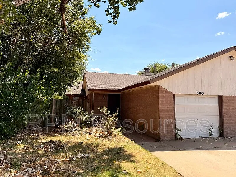 2 bed, 2.0 bath, 1207 sqft, $1,150 — Photo 2