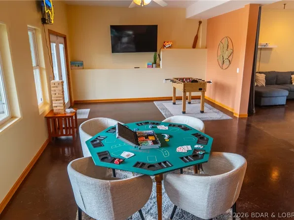 31342 Bittersweet Ln, Rocky Mount, MO 65072