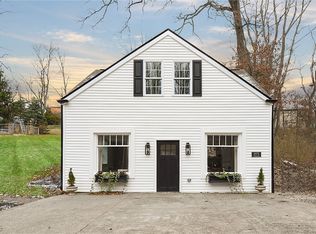 4978 S Pioneer Rd, Gibsonia, PA 15044