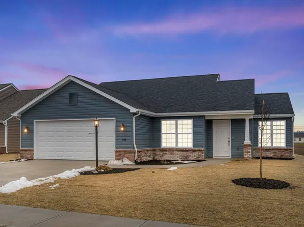 1114 N Walsh St, Garrett, IN 46738