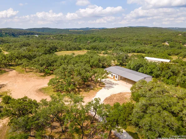 20210 high bluff, Helotes, TX 78023