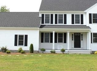 12 Bayberry Ln, Halifax, MA 02338