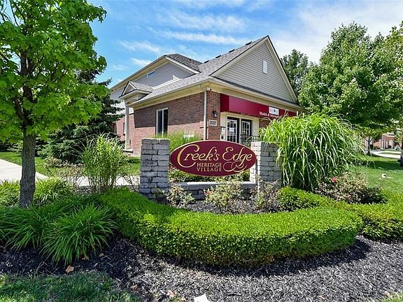 2nd image of 29568 Woodpark Cir #105