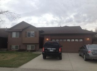 3201 N Aurora Ave, Sioux Falls, SD 57107