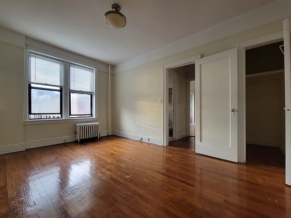 4th image of 44-15 43rd Ave #220