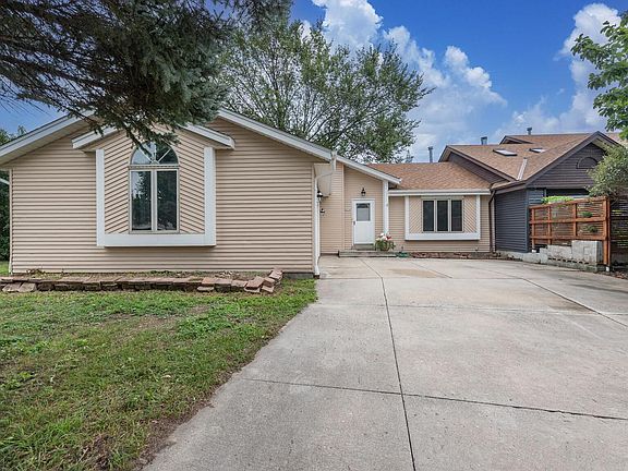 2nd image of 8570 N Meadowside COURT