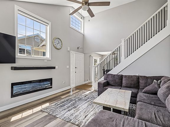 3rd image of 5462 Longview Ct Unit 1