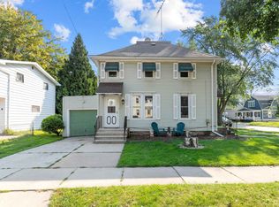 402 E Spring St, Appleton, WI 54911