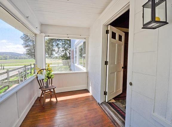 screened porch and entry