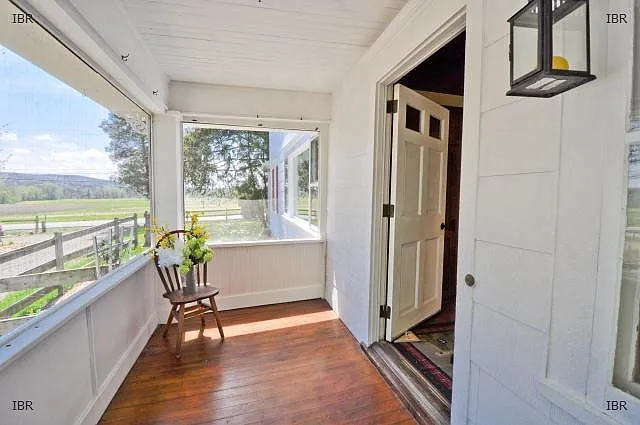 screened porch and entry