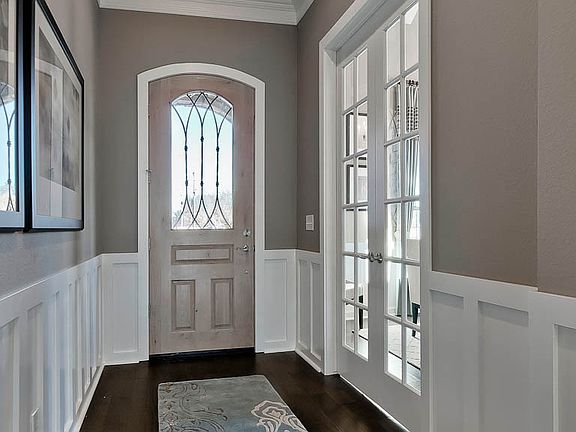 3rd image of 5808 SW Hyde Park