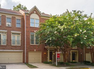 1348 Sundial Dr, Reston, VA 20194