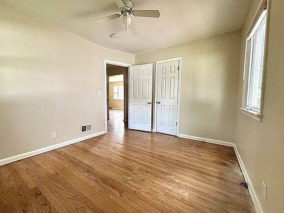 4th image of 6042 Franklin St