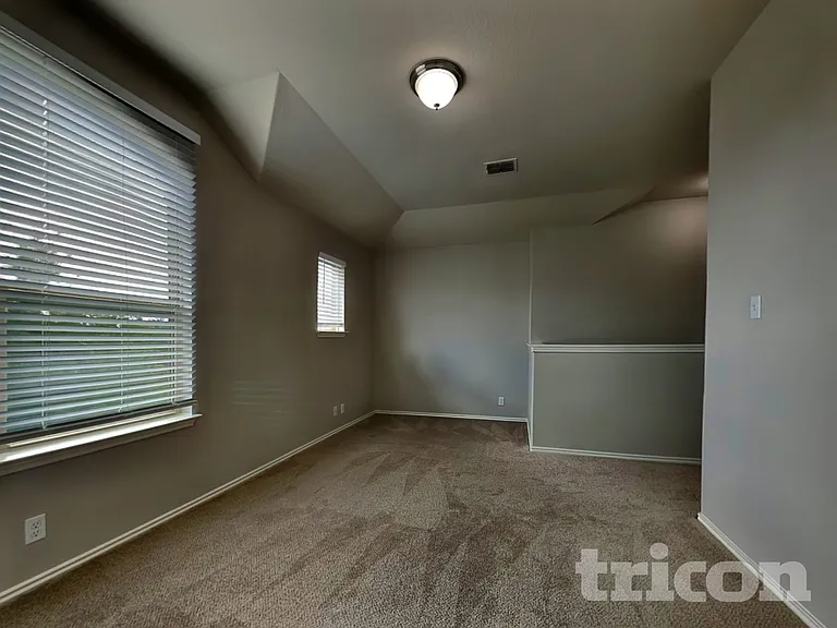 240 Dragon Ridge Rd — Photo 15
