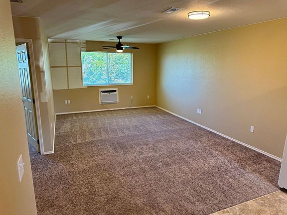 5th image of 1308 Burrell Ave APT 8