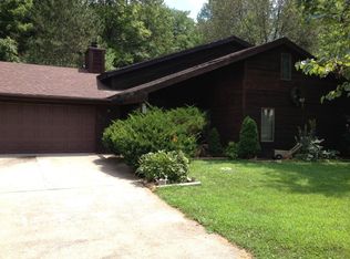 1407 Inglenook Dr, Jefferson City, MO 65109