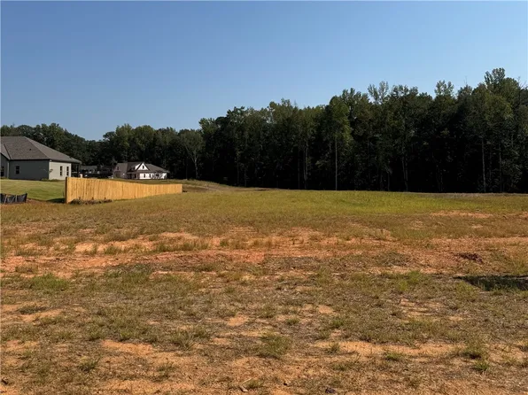 LOT 32 Oak Ct, Opelika, AL 36801